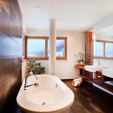 Hotell Sport-wellnesshotel Bichlhof Kitzbühel